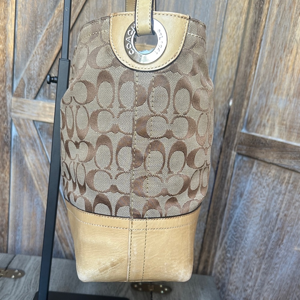Coach F12518 Signature Jacquard and Leather Brown and Tan Shoulder Handbag - Picture 4 of 16